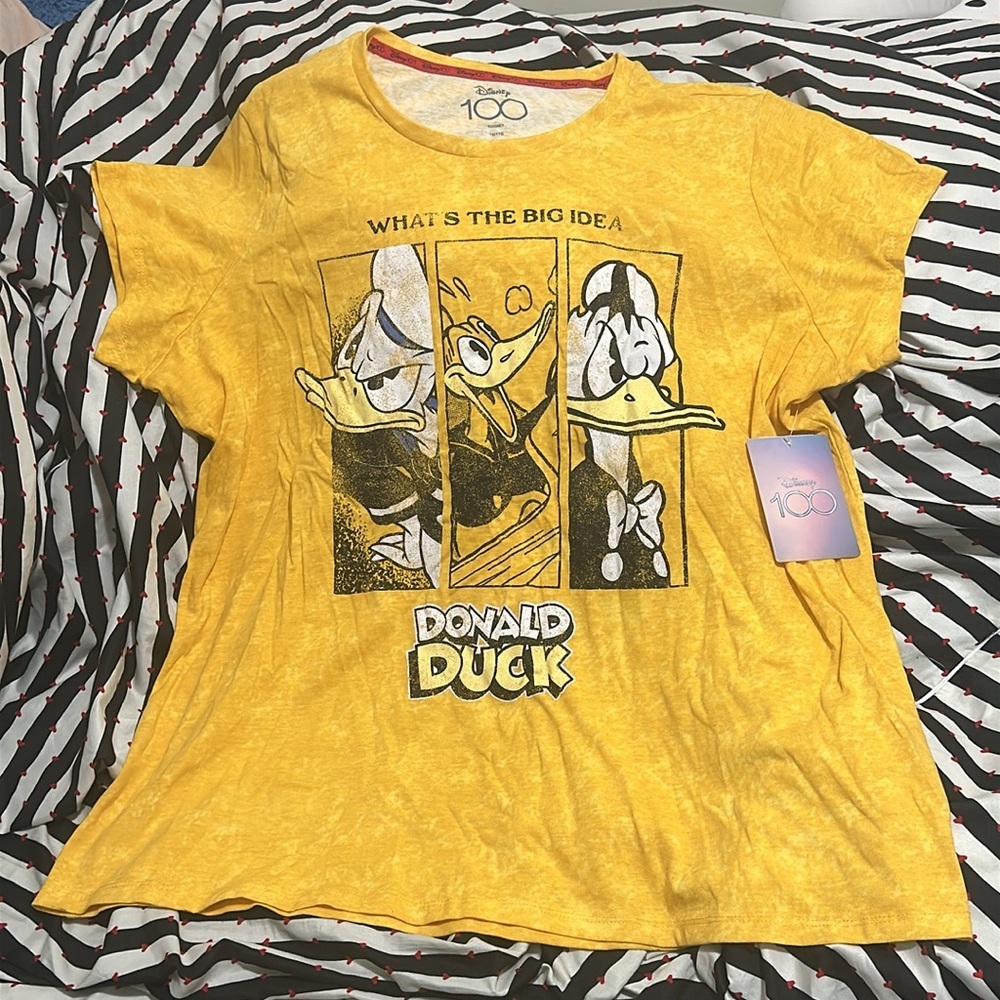 Disney 100 1X Donald Duck Yellow Shirt